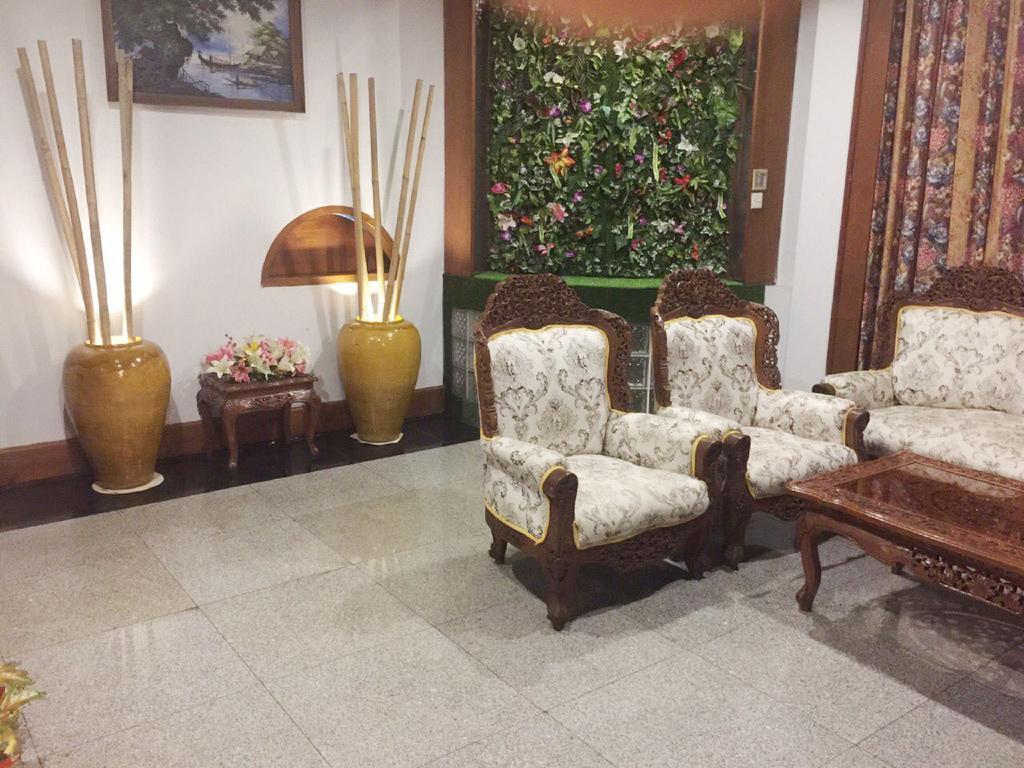 Excel Palace Hotel Rangoon Eksteriør billede