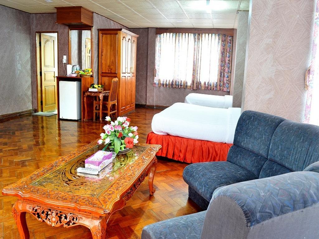 Excel Palace Hotel Rangoon Eksteriør billede